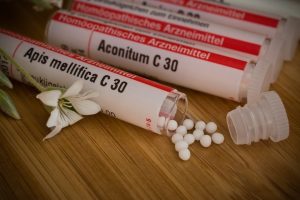 des tubes Aconitum C 30 ouverts